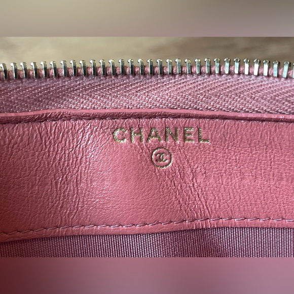 Authentic Chanel 19 Pink matelasse Lambskin Wallet - Picture 14 of 14